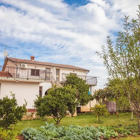 Apartment With Parking Space Basanija, Umag - 27203 *